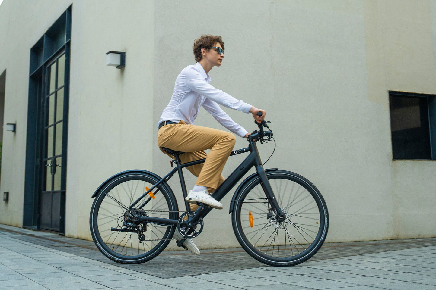 DYU Stroll 1 700C City Electric Bike